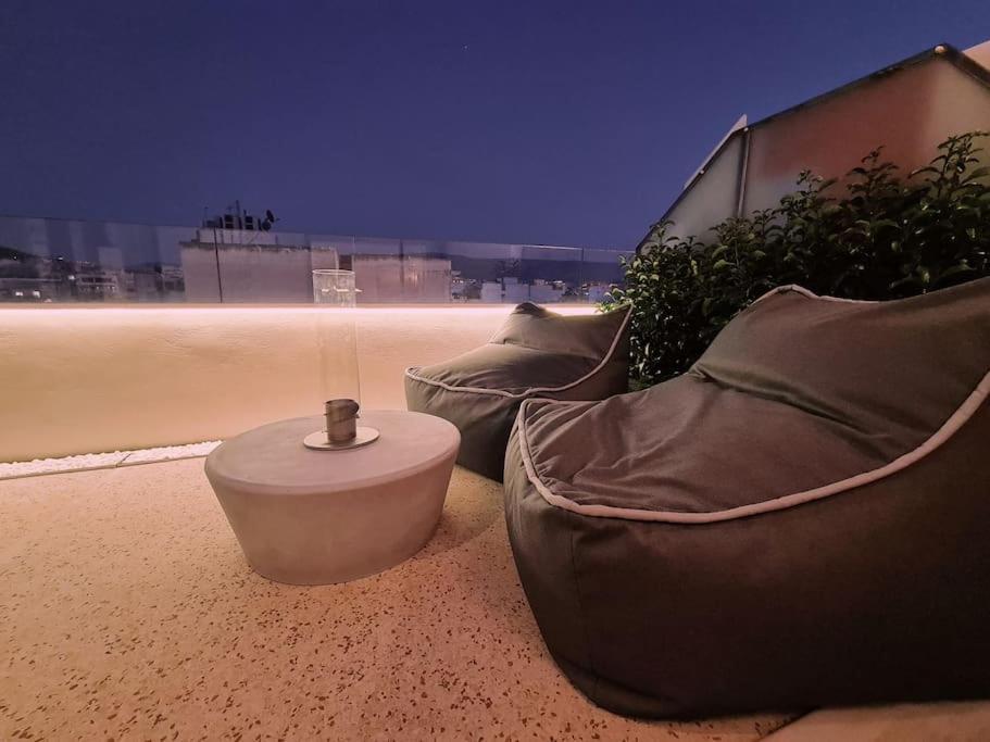 Heated Plunge Pool & Firepit Acropolis Penthouse Lägenhet Aten Exteriör bild